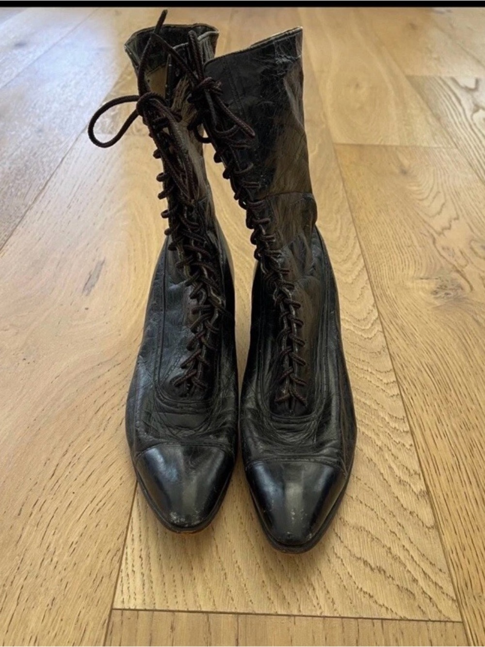 Antique Victorian 1900s Black Leather Lace Up High Top Woman’s Boots